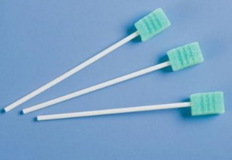 Medline MDS096502 - SWAB, ORAL, DENTIPS, TREATED, GREEN, 500/CS, 500 EA/CS, 2 BX/CS - Image 2